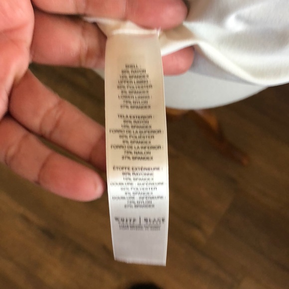 Instantly slimming black & white dress - Picture 5 of 5